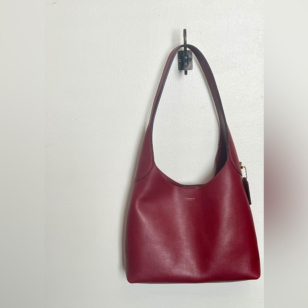 Coach Brooklyn 28 in Ruby.